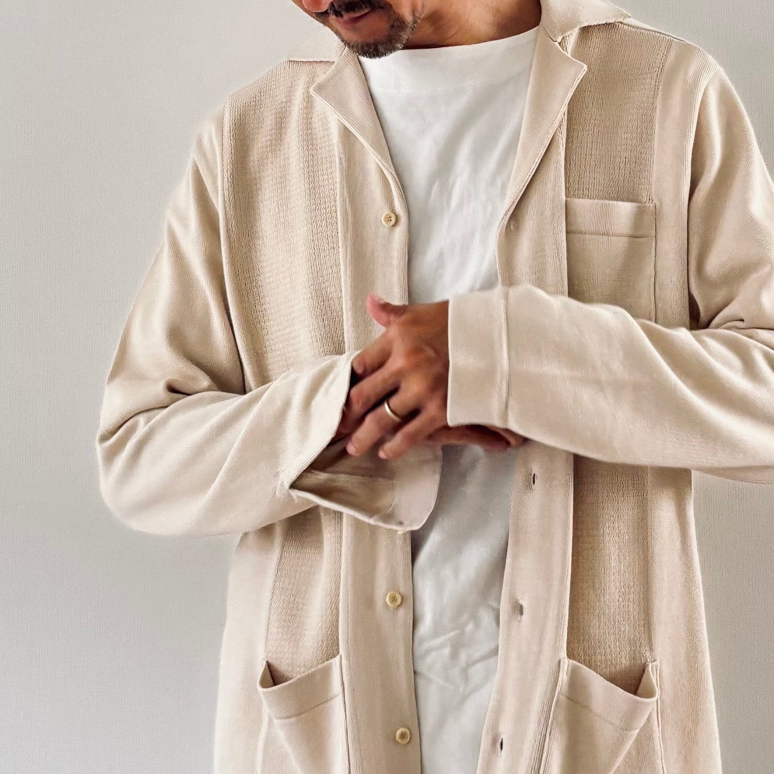 cleaveland <br> "The new world" <br> OC/cardigan long sleeve Raw white