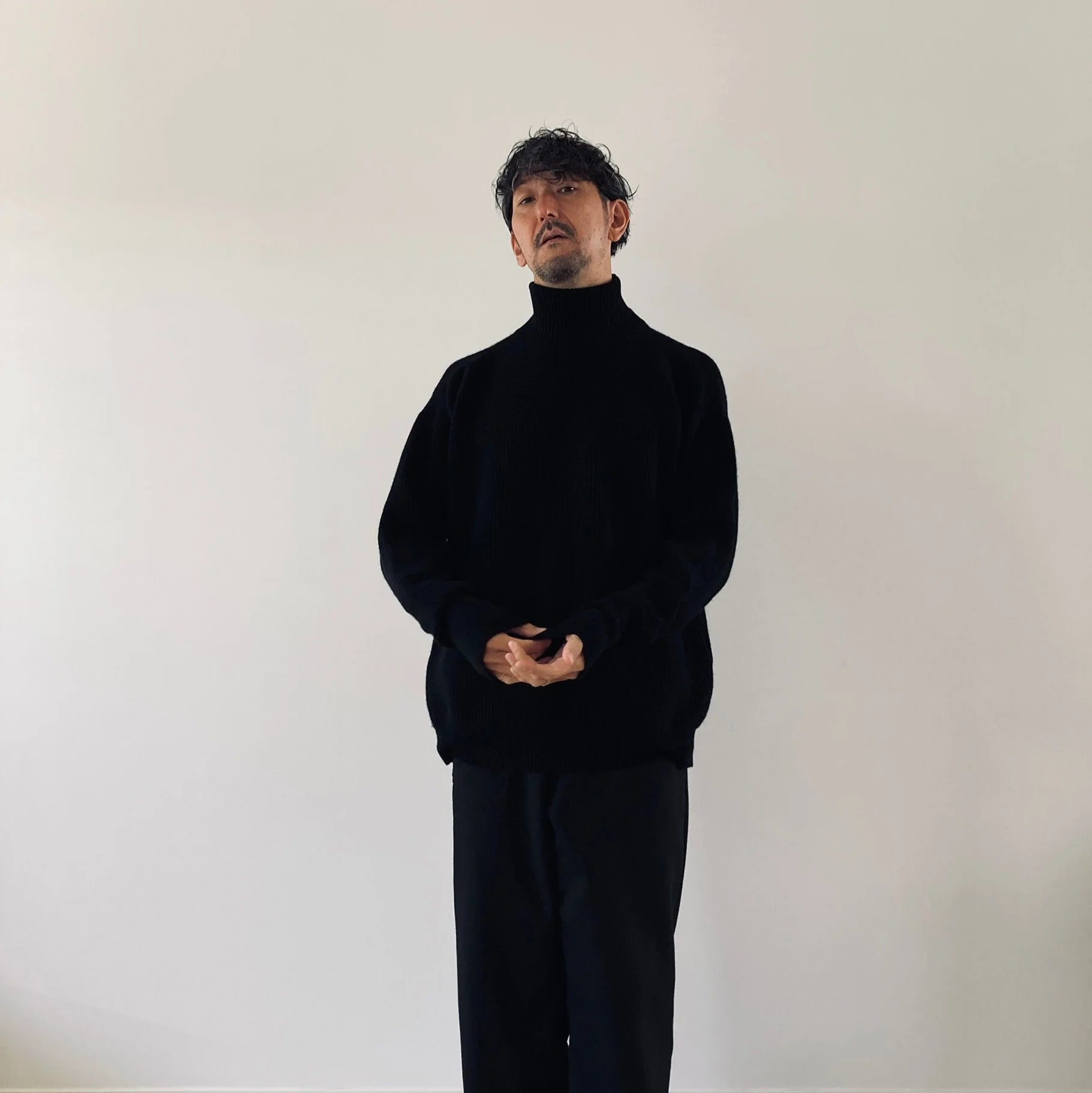 cleaveland <br> "The new world" <br> H/pullover long sleeve Black