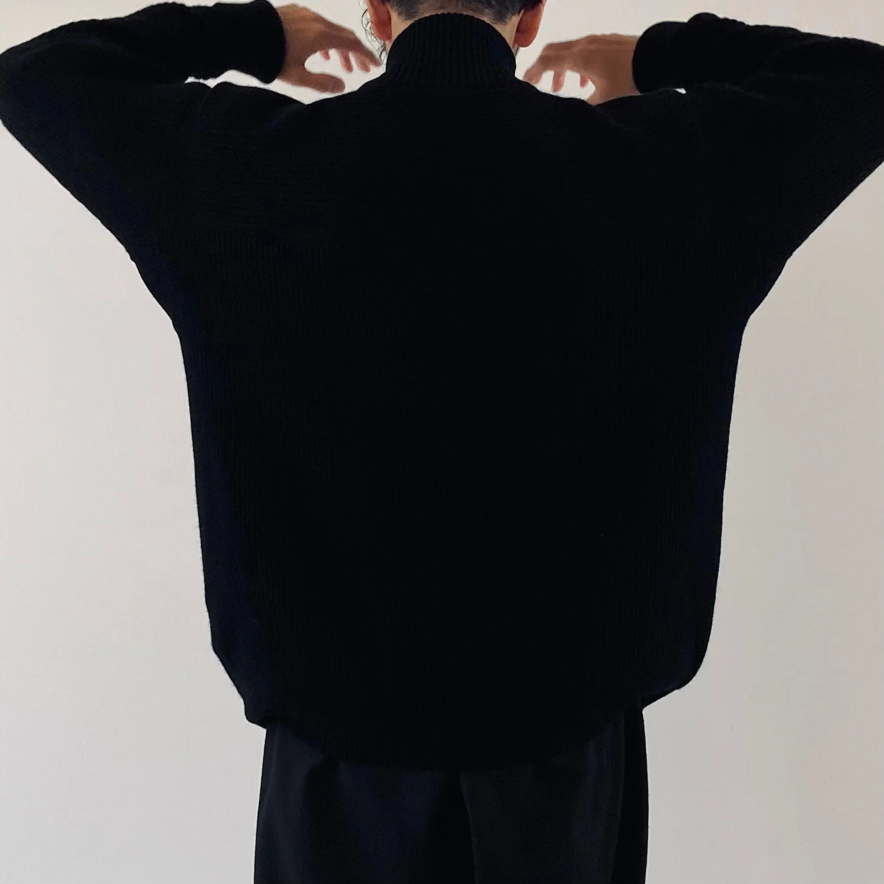 cleaveland <br> "The new world" <br> H/pullover long sleeve Black