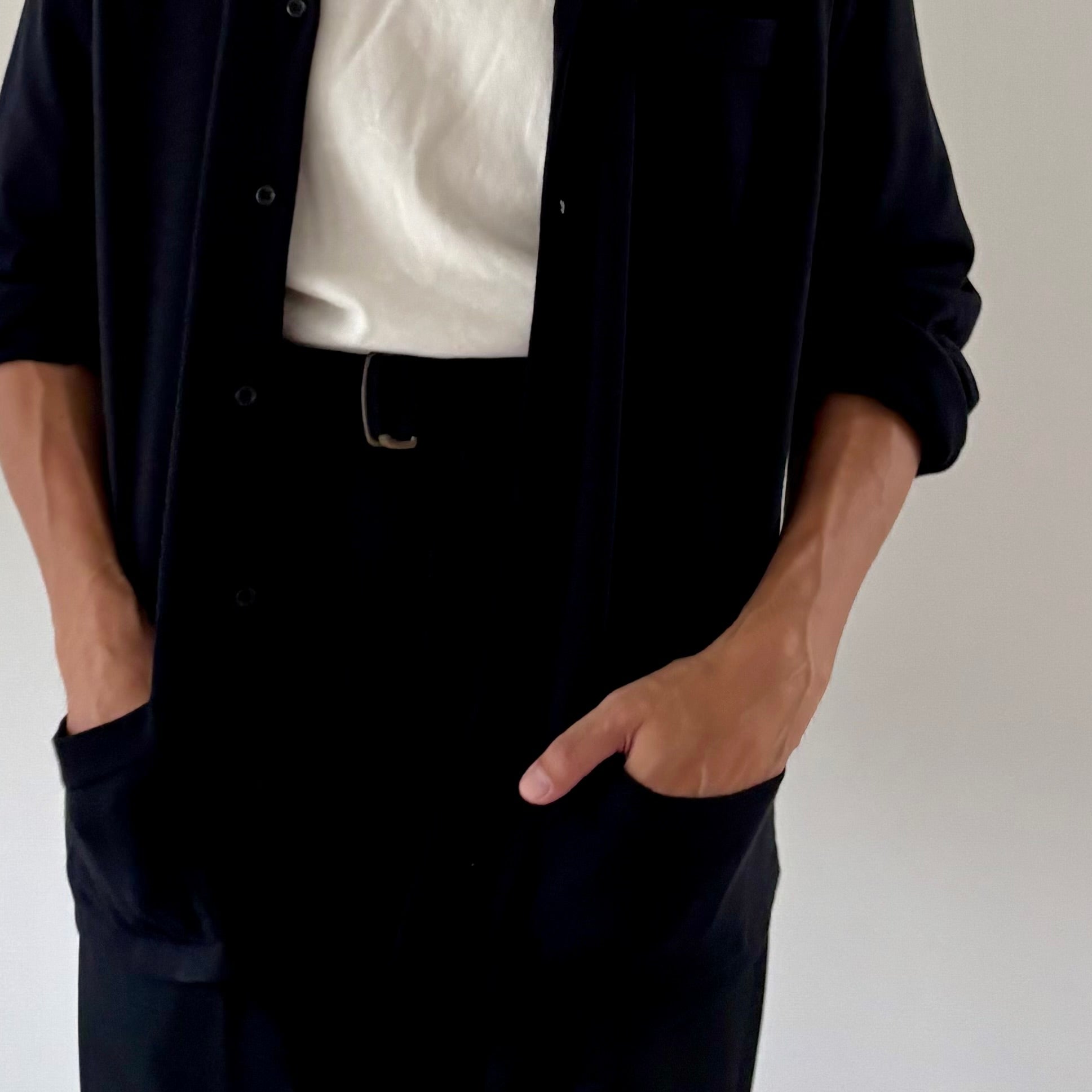 cleaveland <br> "The new world" <br> OC/cardigan long sleeve Black