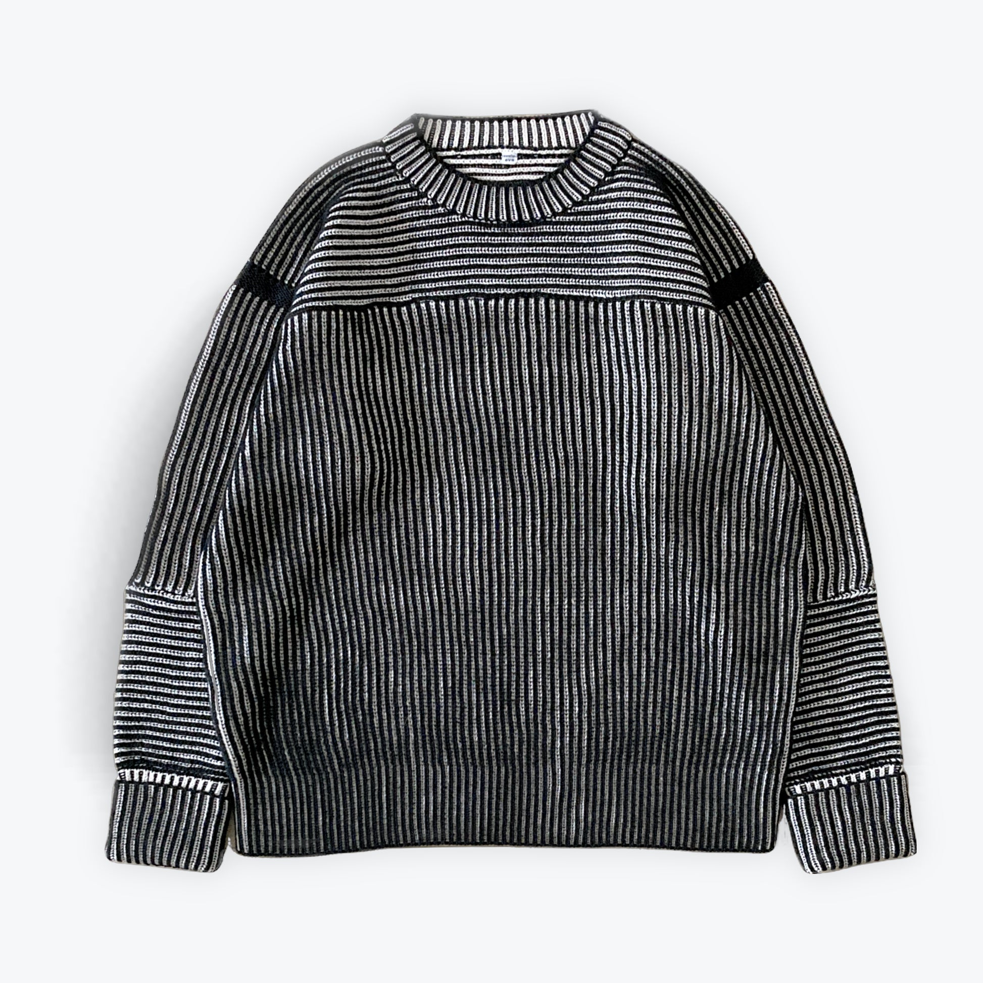 cleaveland NW C/pullover long sleeve  “Back side”