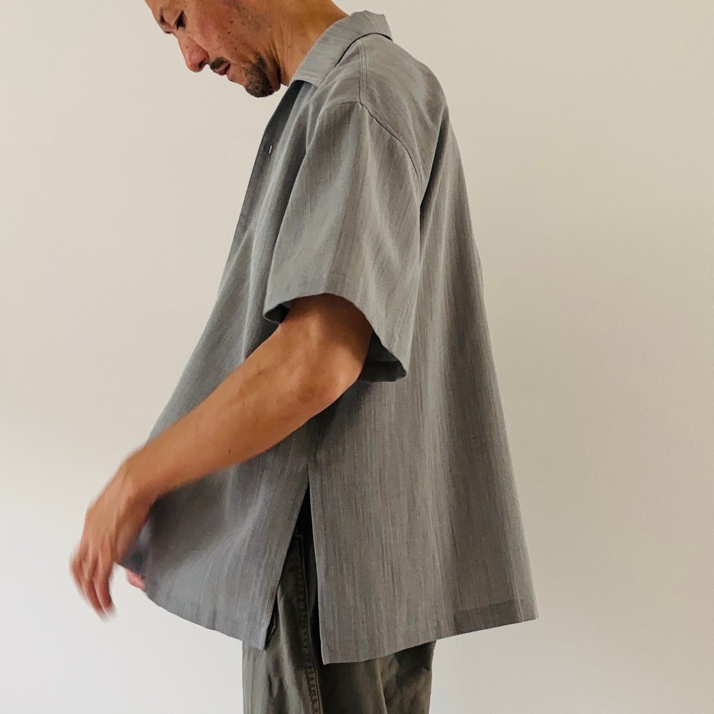 cleaveland×BELLA MOLNAR <br> : to order <br>  “Aunt’s blouse originals s/sleeve“ ice wool