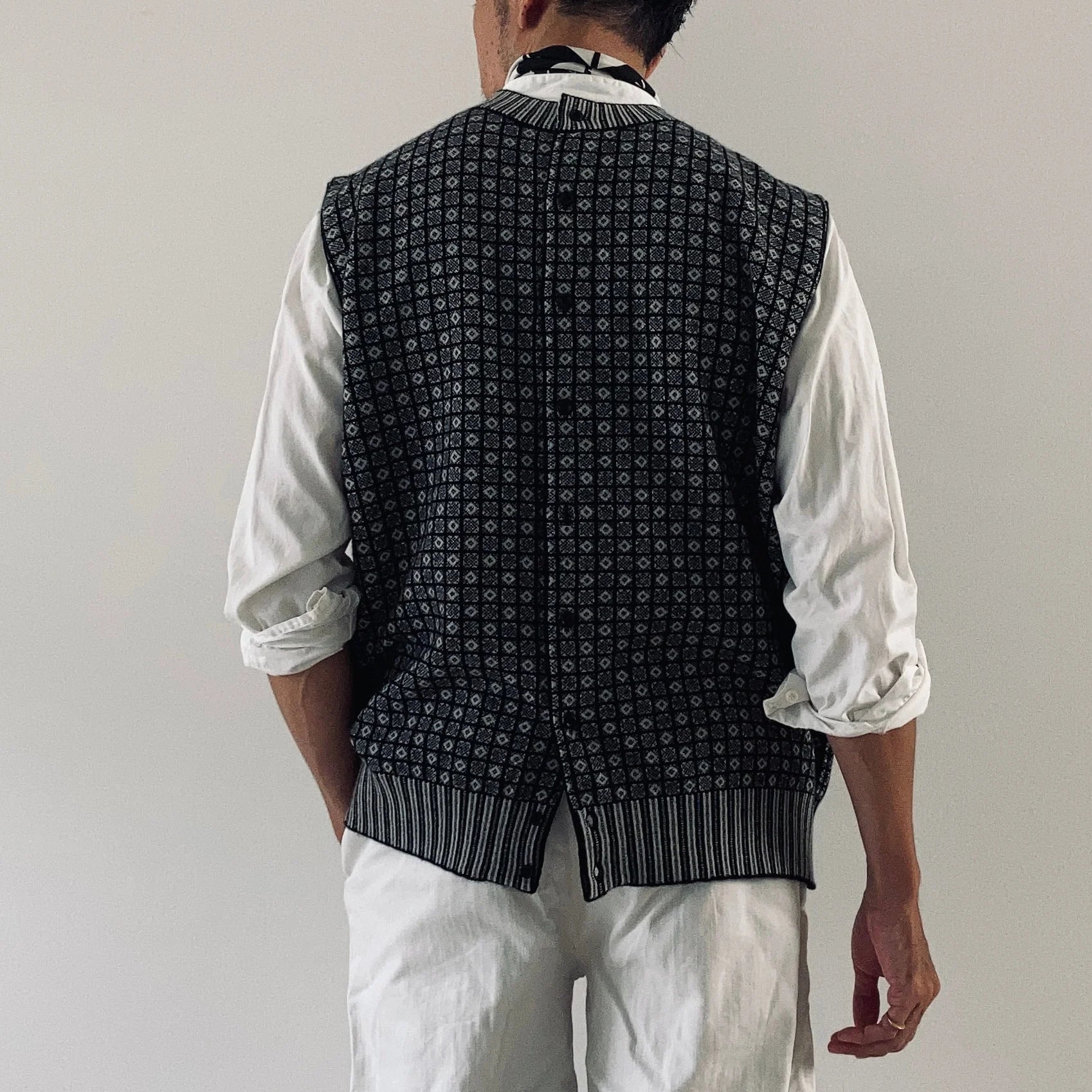 cleaveland <br> “Small town” <br> Re/vest Black mw
