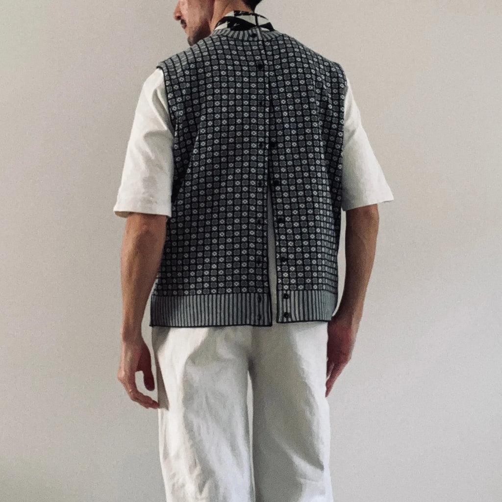 cleaveland <br>  “Small town” <br> Re/vest Black