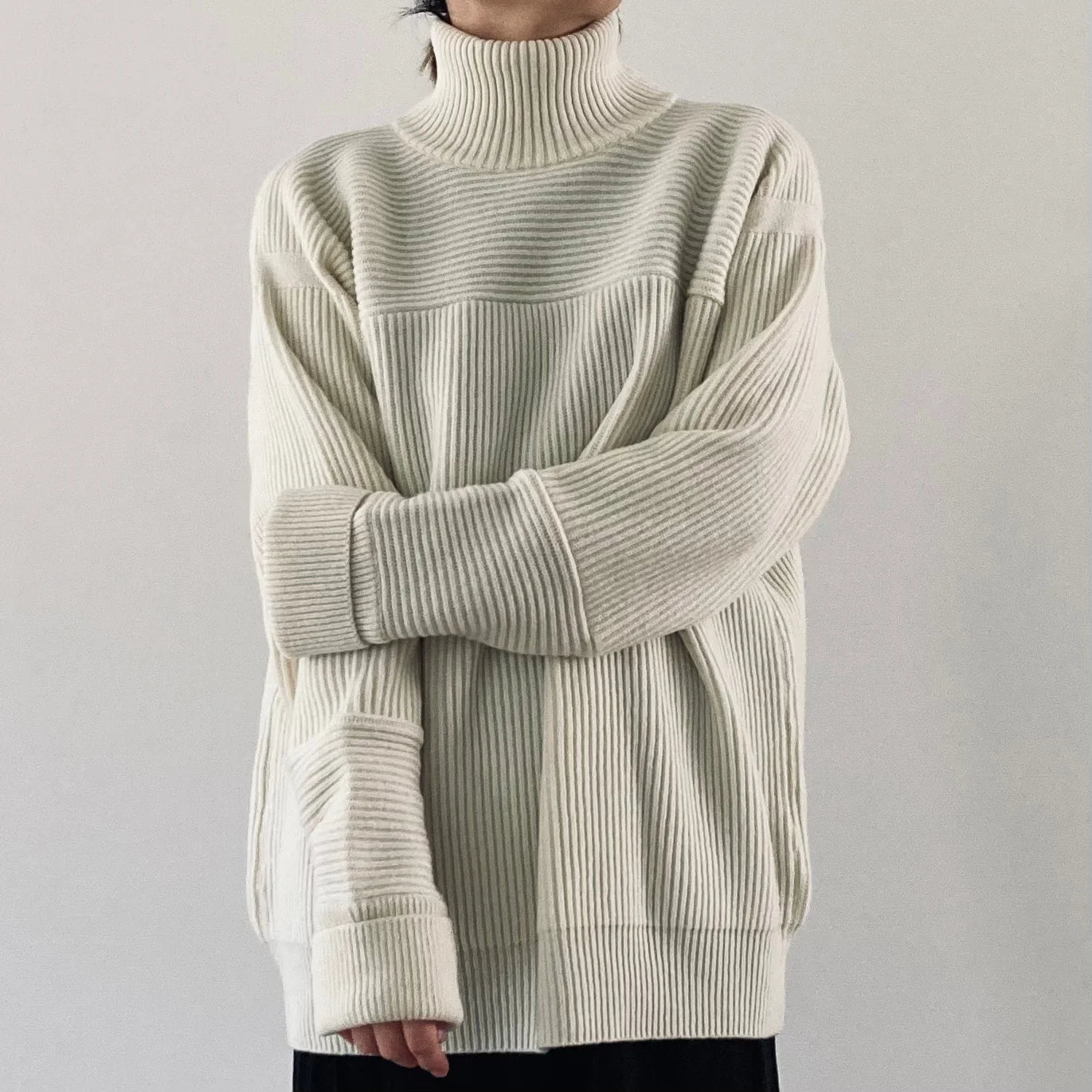 cleaveland <br> "The new world" <br> H/pullover long sleeve Off white
