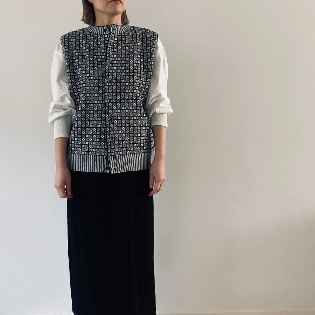 cleaveland <br>  “Small town” <br> Re/vest Black