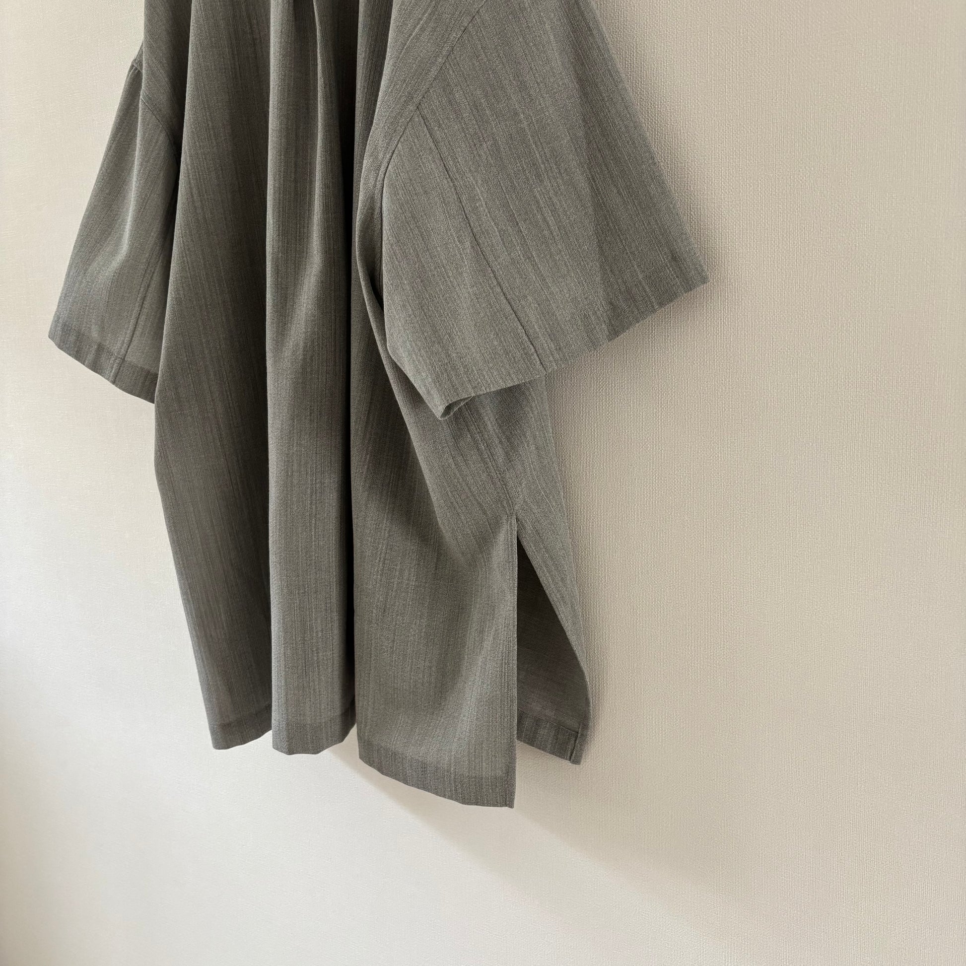 cleaveland×BELLA MOLNAR <br> : to order <br>  “Aunt’s blouse originals s/sleeve“ ice wool