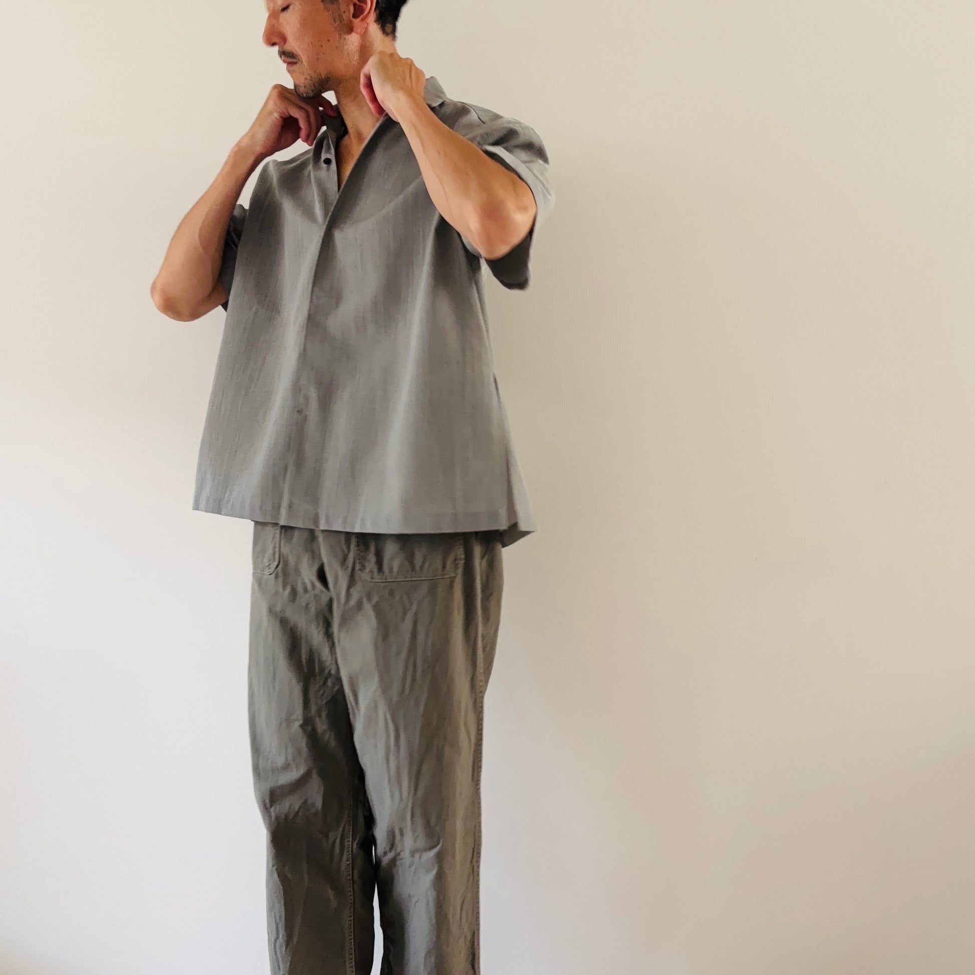 cleaveland×BELLA MOLNAR <br> : to order <br>  “Aunt’s blouse originals s/sleeve“ ice wool