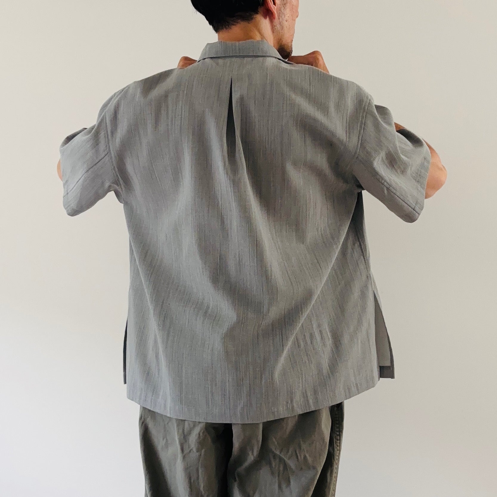 cleaveland×BELLA MOLNAR <br> : to order <br>  “Aunt’s blouse originals s/sleeve“ ice wool