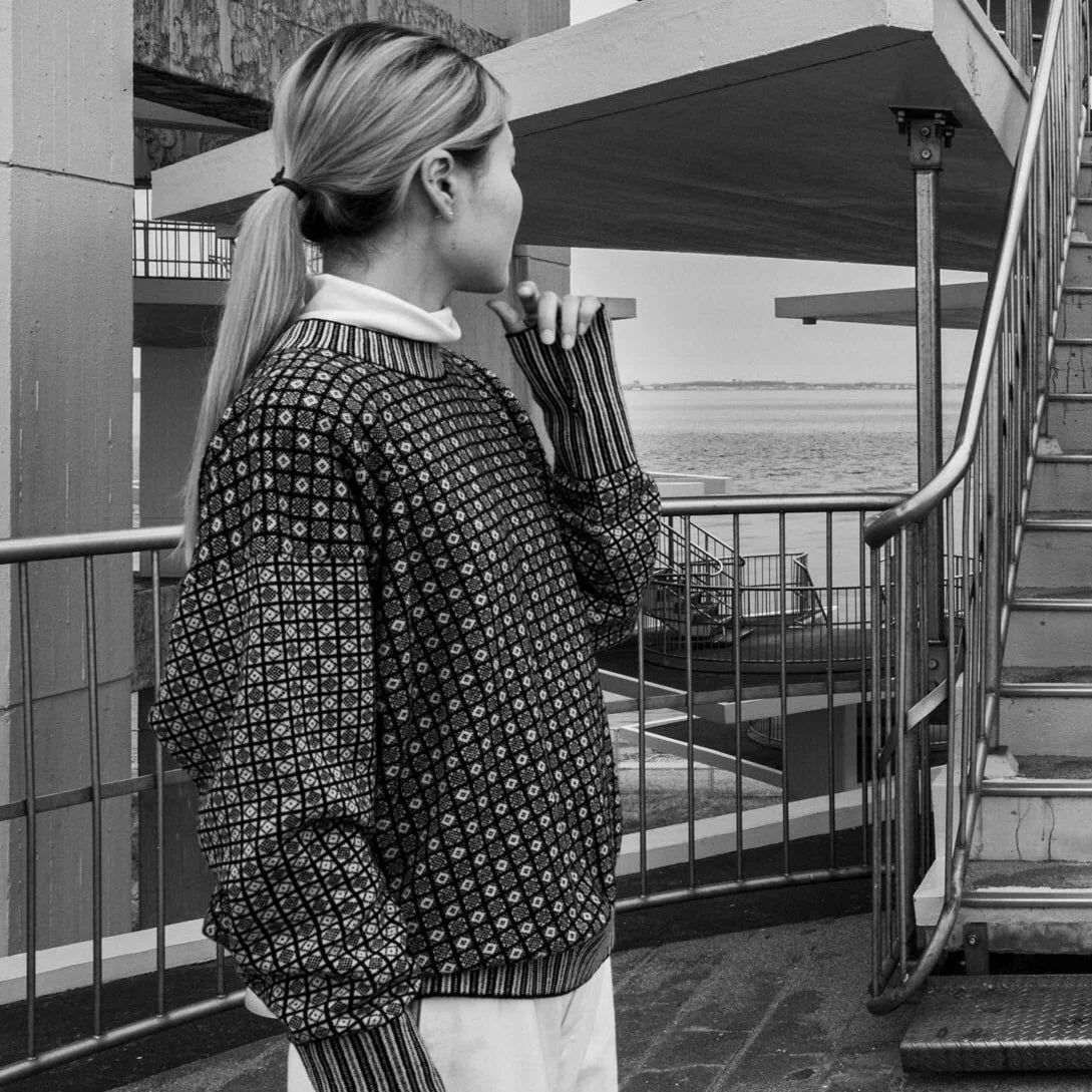 cleaveland <br> “Small town” <br> Re/cardigan Black mw