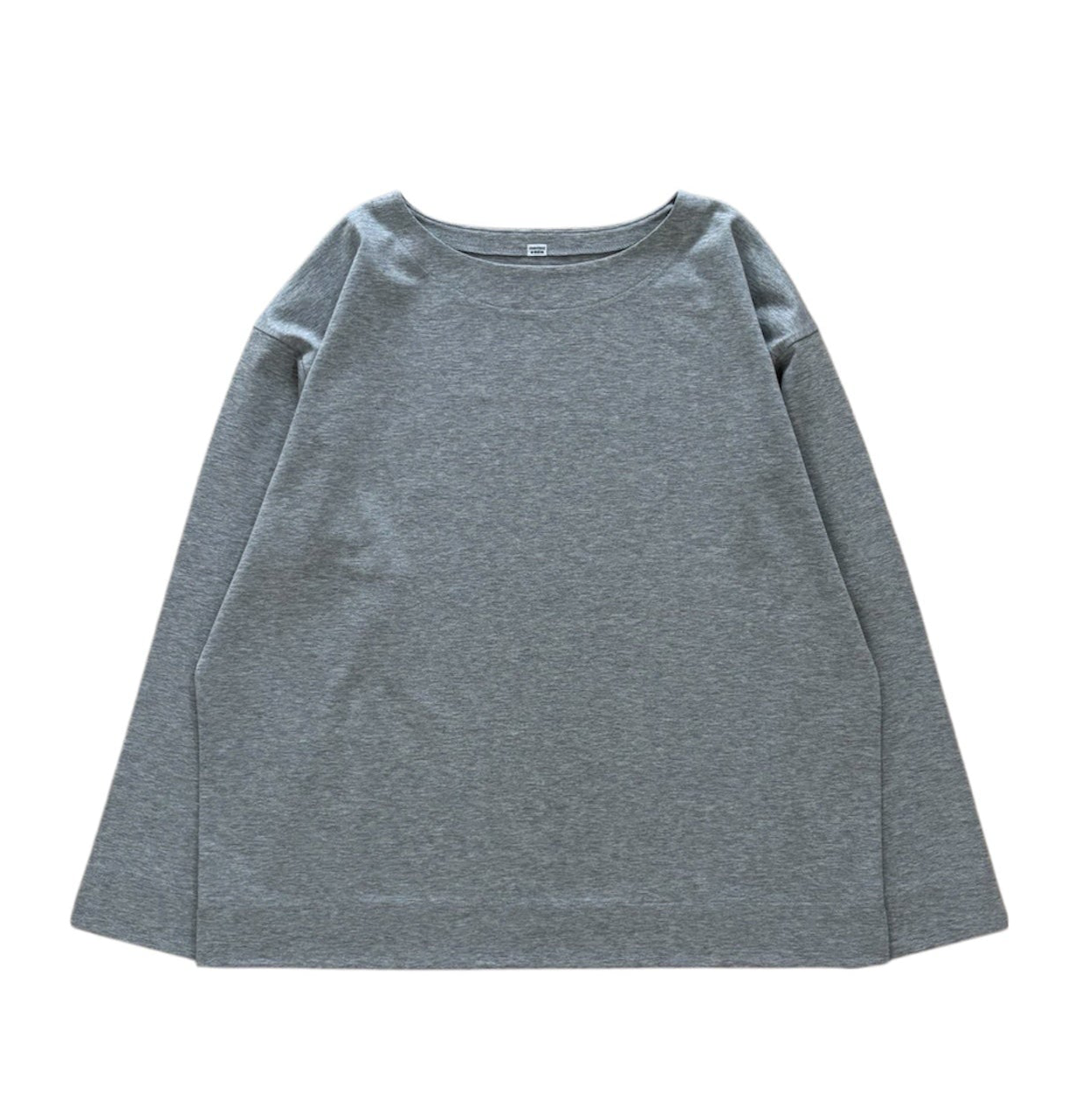 cleaveland   <br>   ”Out of everywhere”   <br> C/pullover Long sleeve Light gray