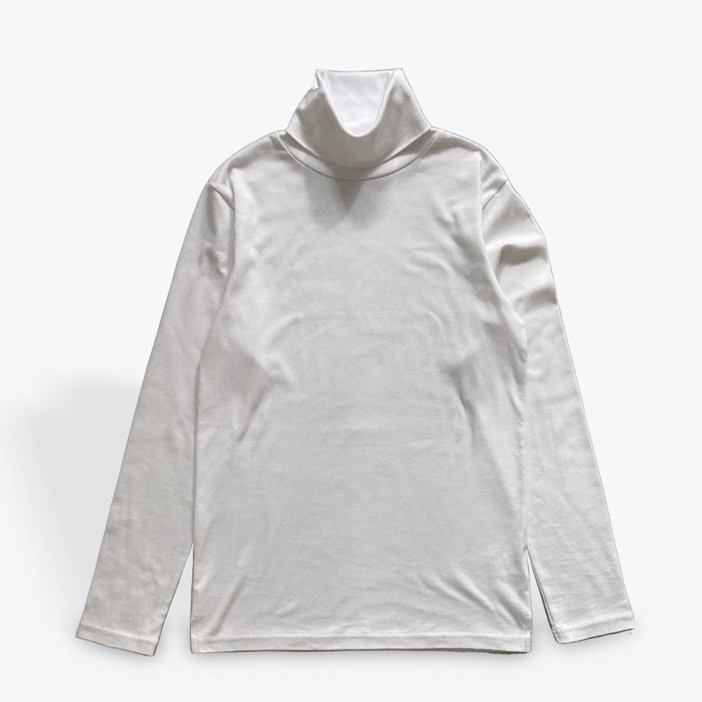 cleaveland <br>     ”Out of everywhere”   <br> L/pullover Long sleeve Off white