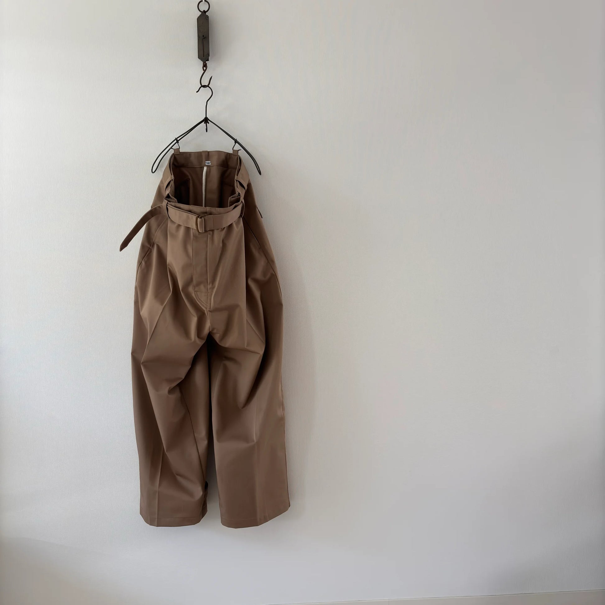cleaveland×BELLA MOLNAR <br> : to order <br>  “Go back tomorrow“25 M.M.Twill