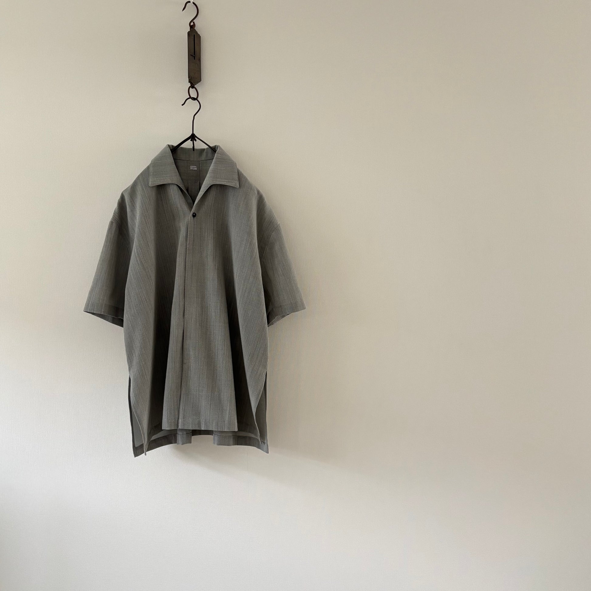 cleaveland×BELLA MOLNAR <br> : to order <br>  “Aunt’s blouse originals s/sleeve“ ice wool