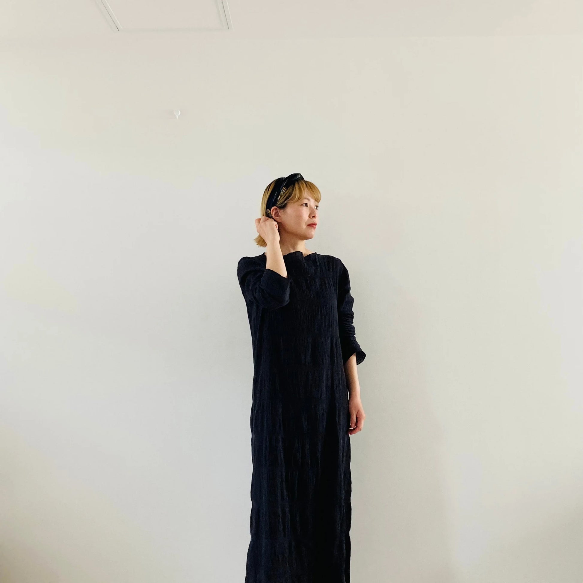 cleaveland×BELLA MOLNAR  <br> “Tsugomori ~晦~” scarf