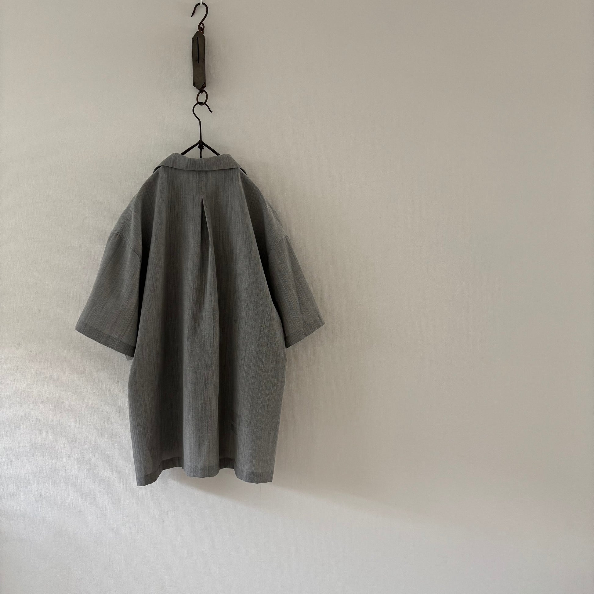 cleaveland×BELLA MOLNAR <br> : to order <br>  “Aunt’s blouse originals s/sleeve“ ice wool