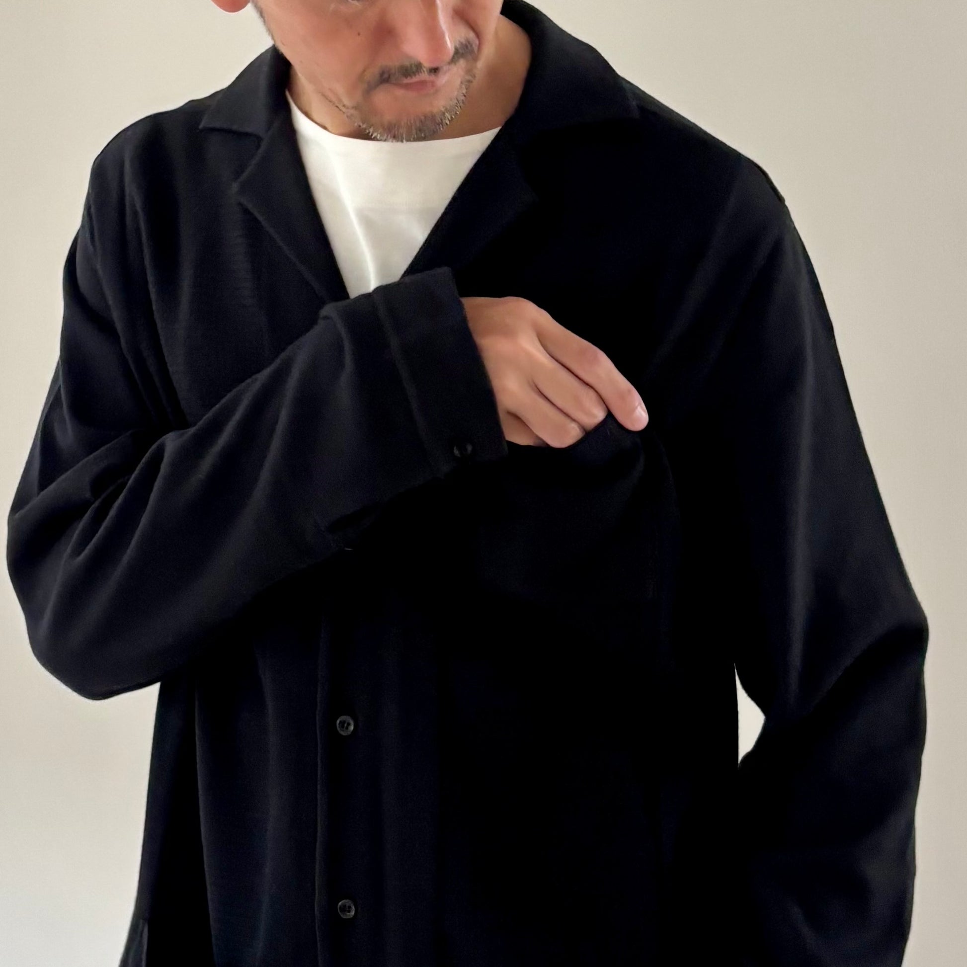 cleaveland <br> "The new world" <br> OC/cardigan long sleeve Black