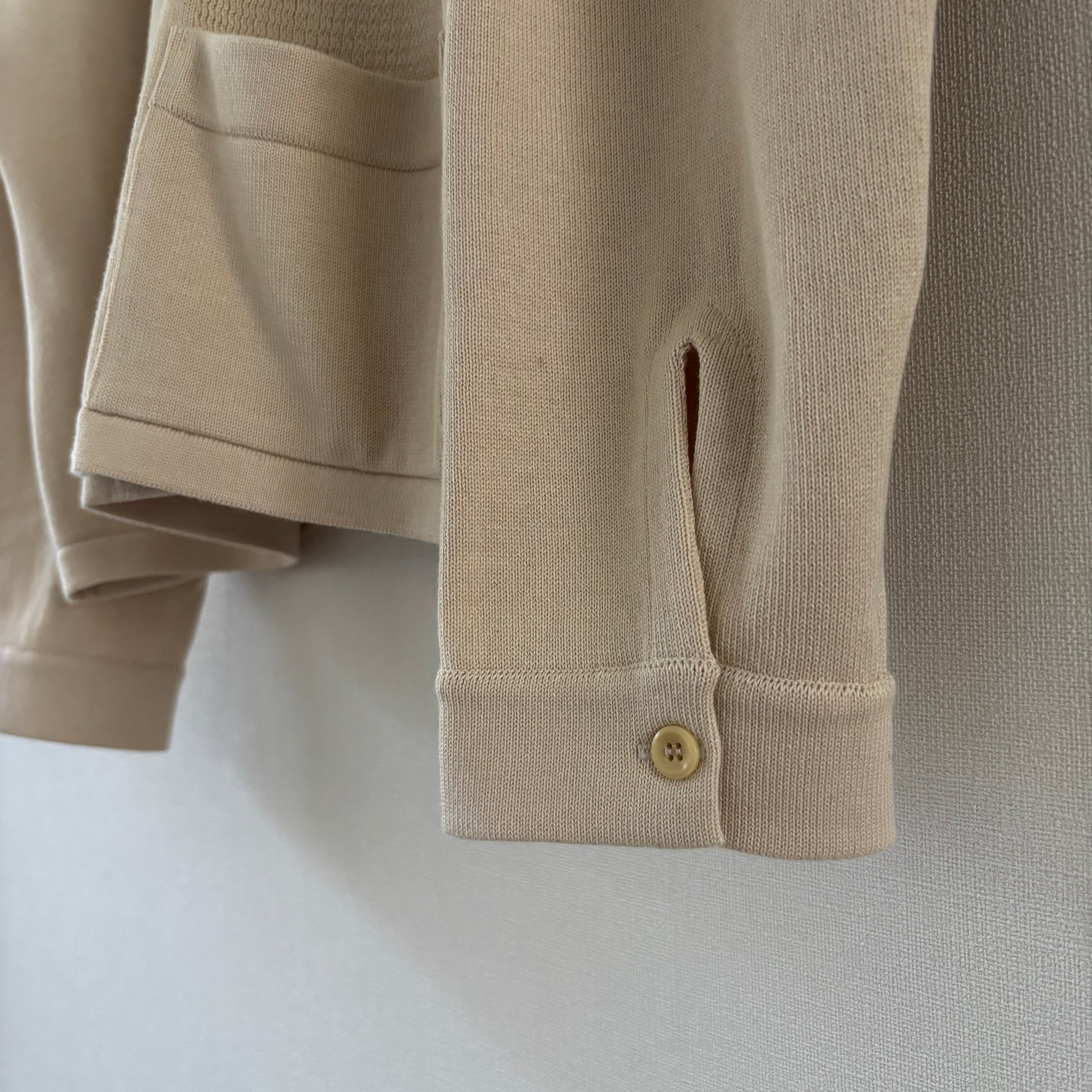cleaveland <br> "The new world" <br> OC/cardigan long sleeve Raw white
