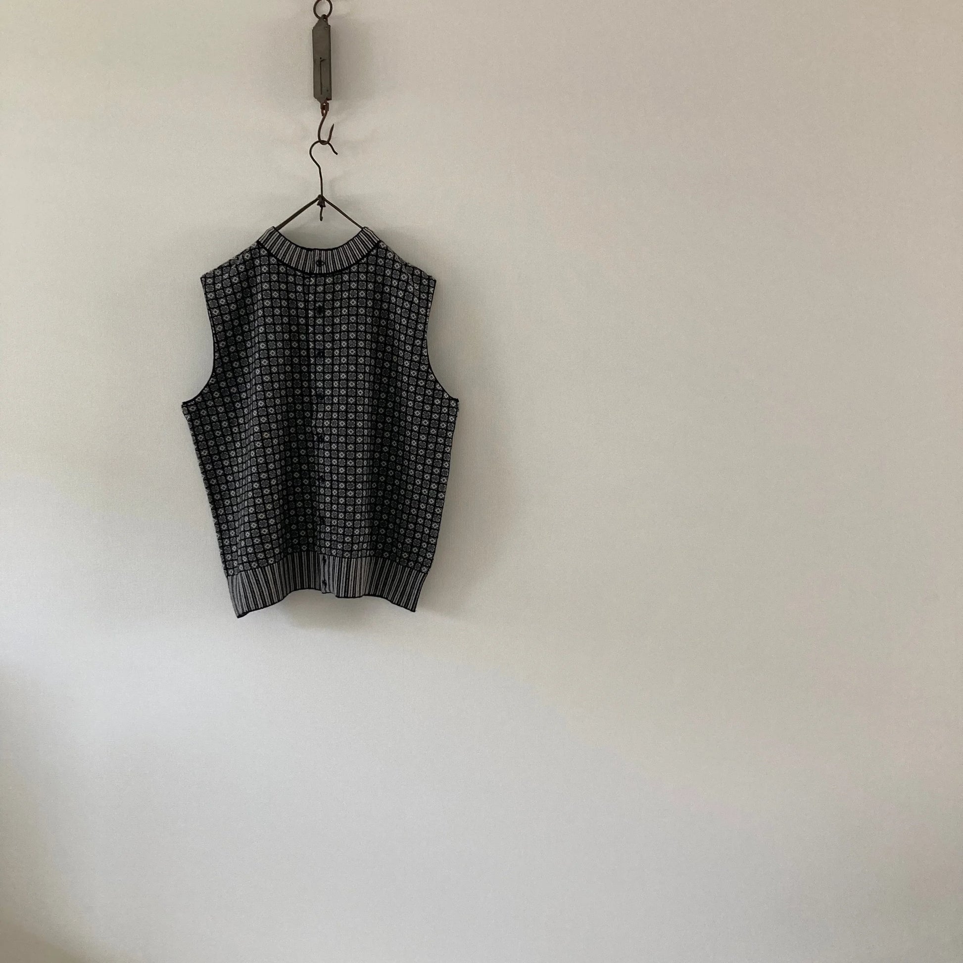 cleaveland <br> “Small town” <br> Re/vest Black mw