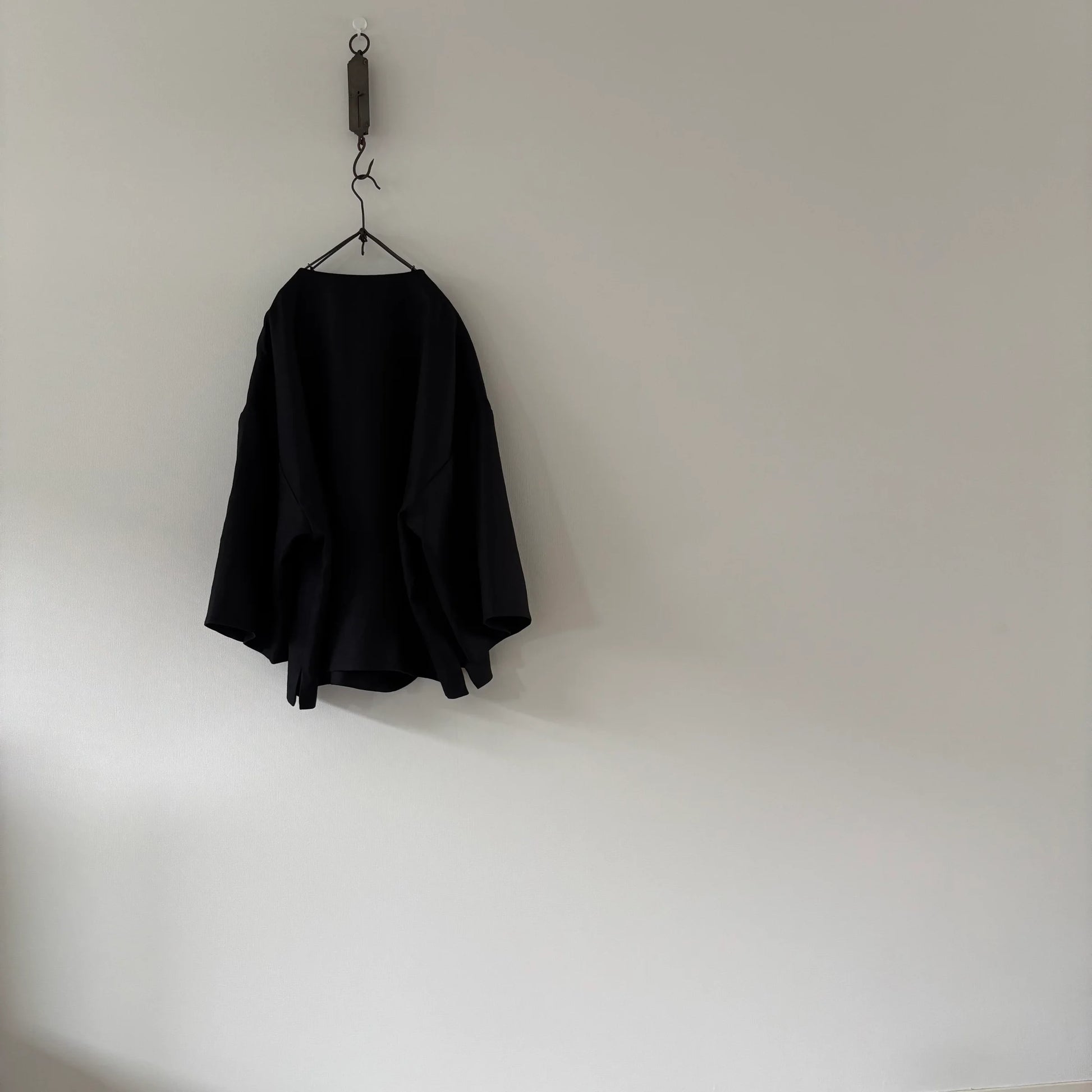 cleaveland×BELLA MOLNAR <br> : to order <br> “Play vest" with MUSO sleeves pil