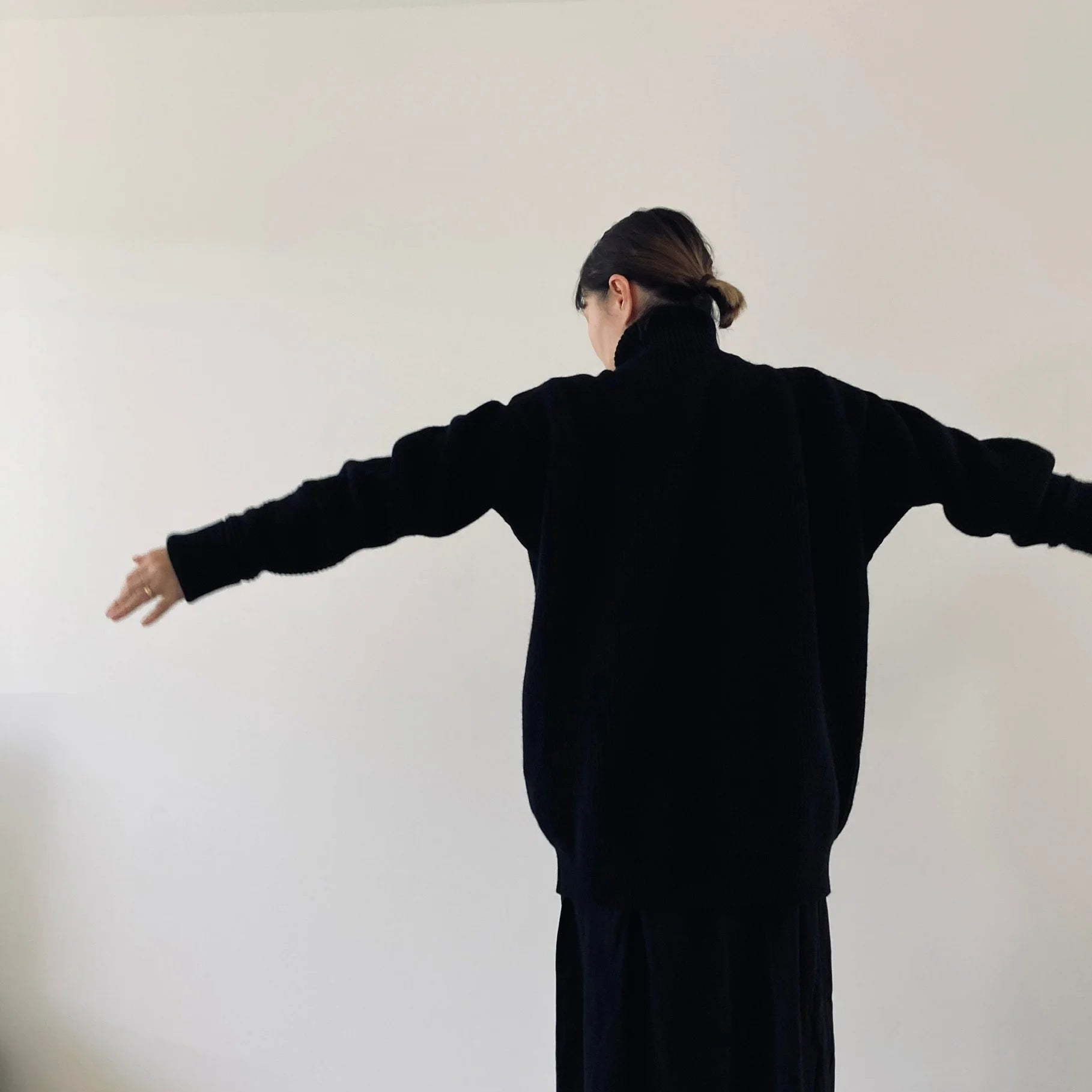 cleaveland <br> "The new world" <br> H/pullover long sleeve Black
