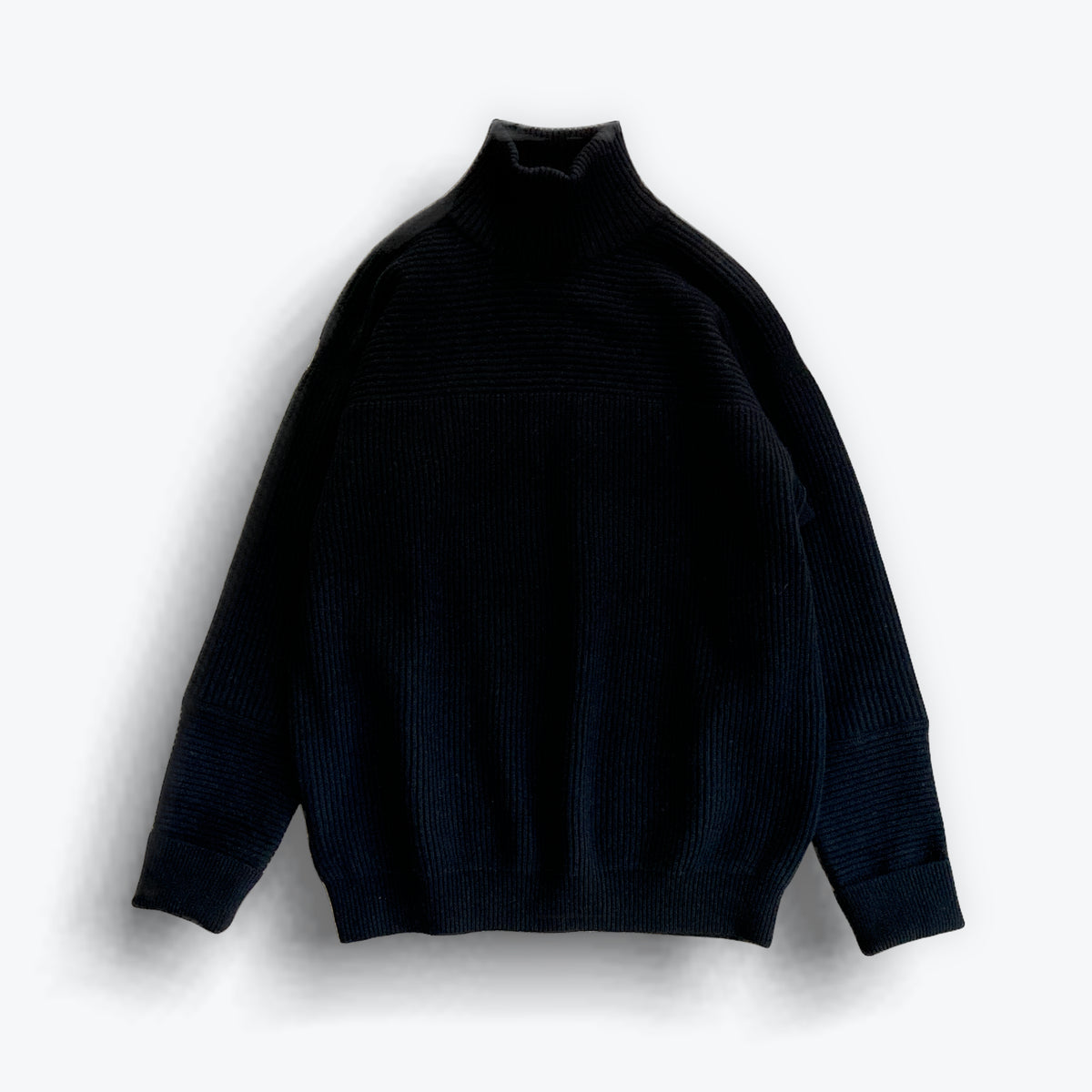 cleaveland <br> "The new world" <br> H/pullover long sleeve Black