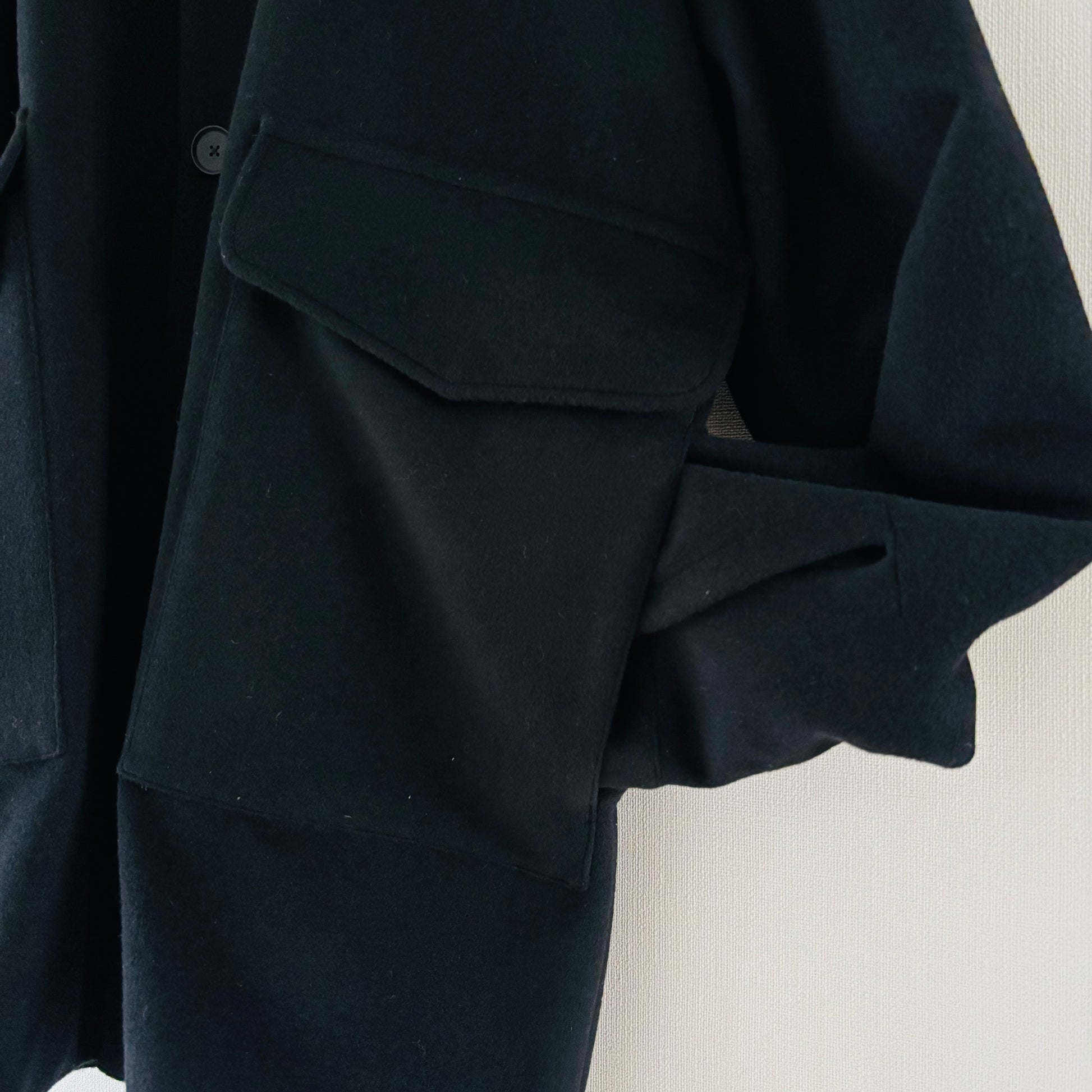 cleaveland×BELLA MOLNAR <br> : to order <br>  “Car coat ” wcBeaver