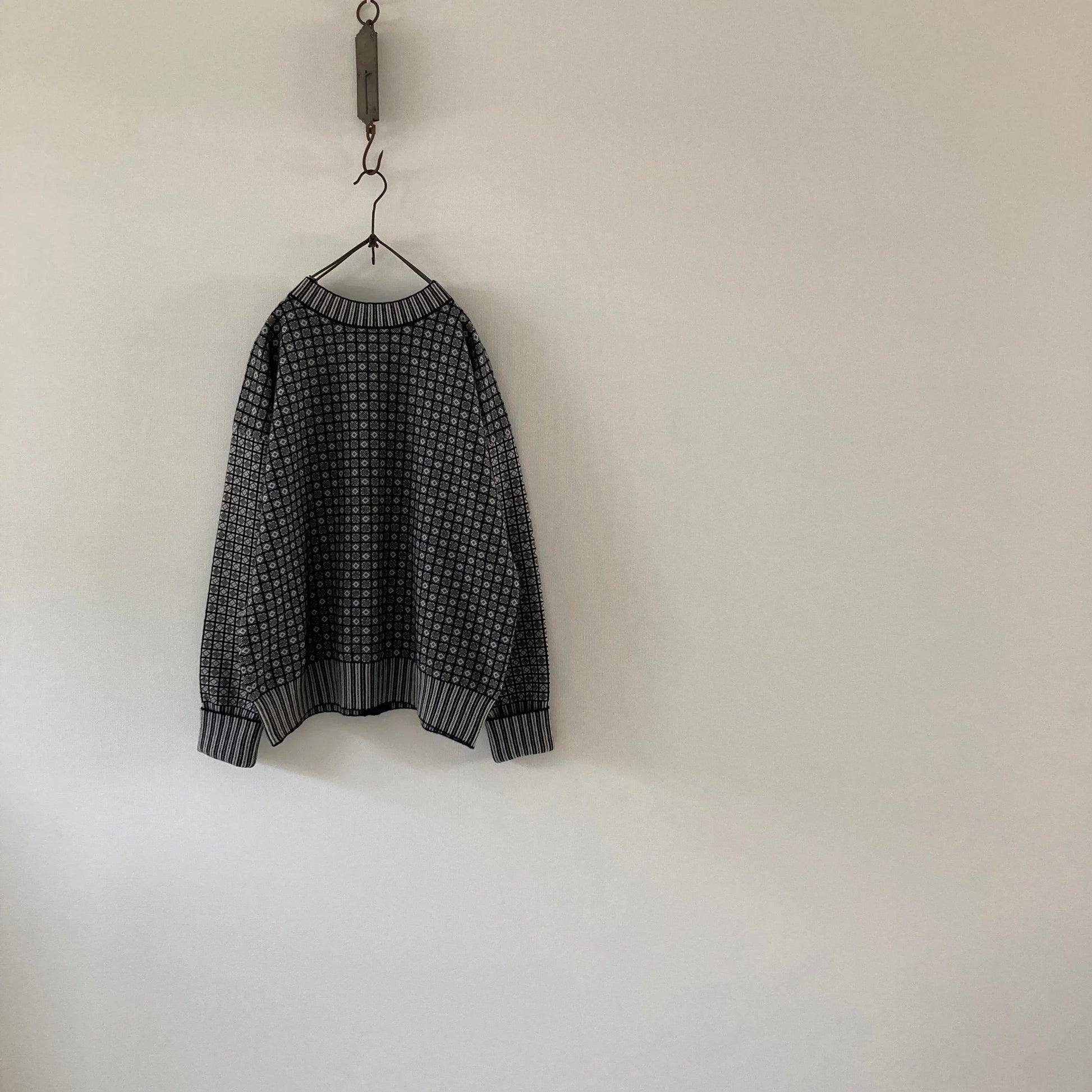 cleaveland <br> “Small town” <br> Re/cardigan Black mw