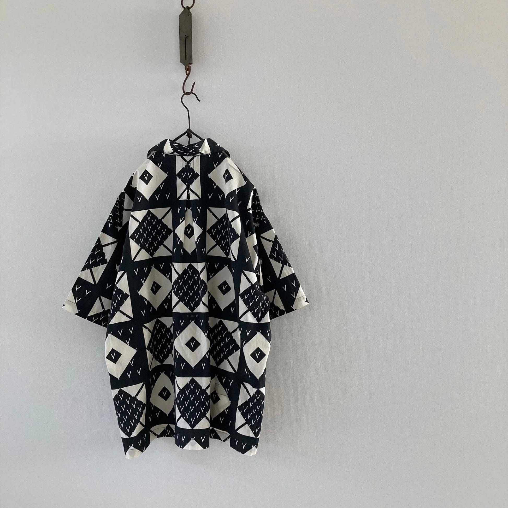 cleaveland×BELLA MOLNAR <br> : to order  <br> “Aunt's blouse “  13 roses