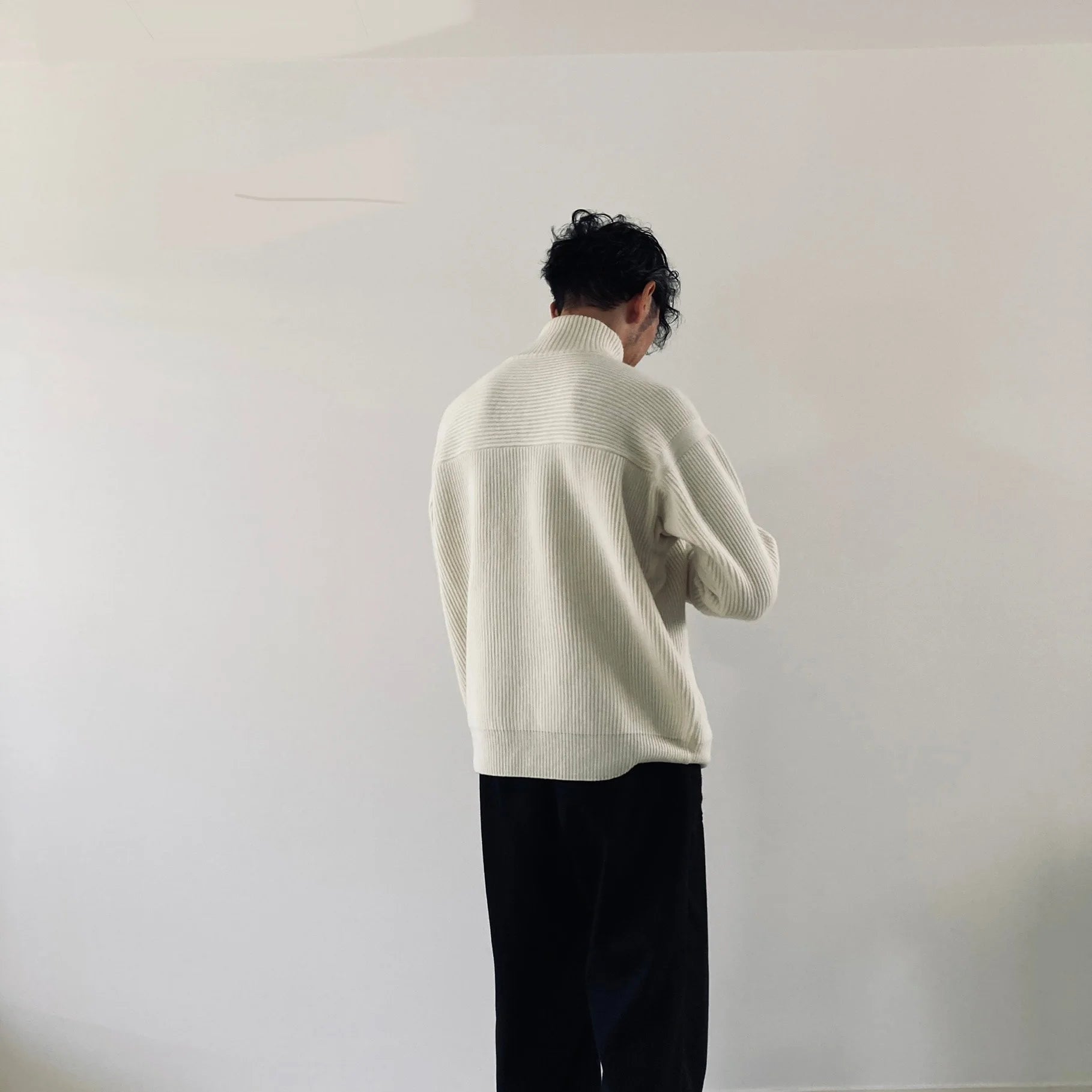 cleaveland <br> "The new world" <br> H/pullover long sleeve Off white