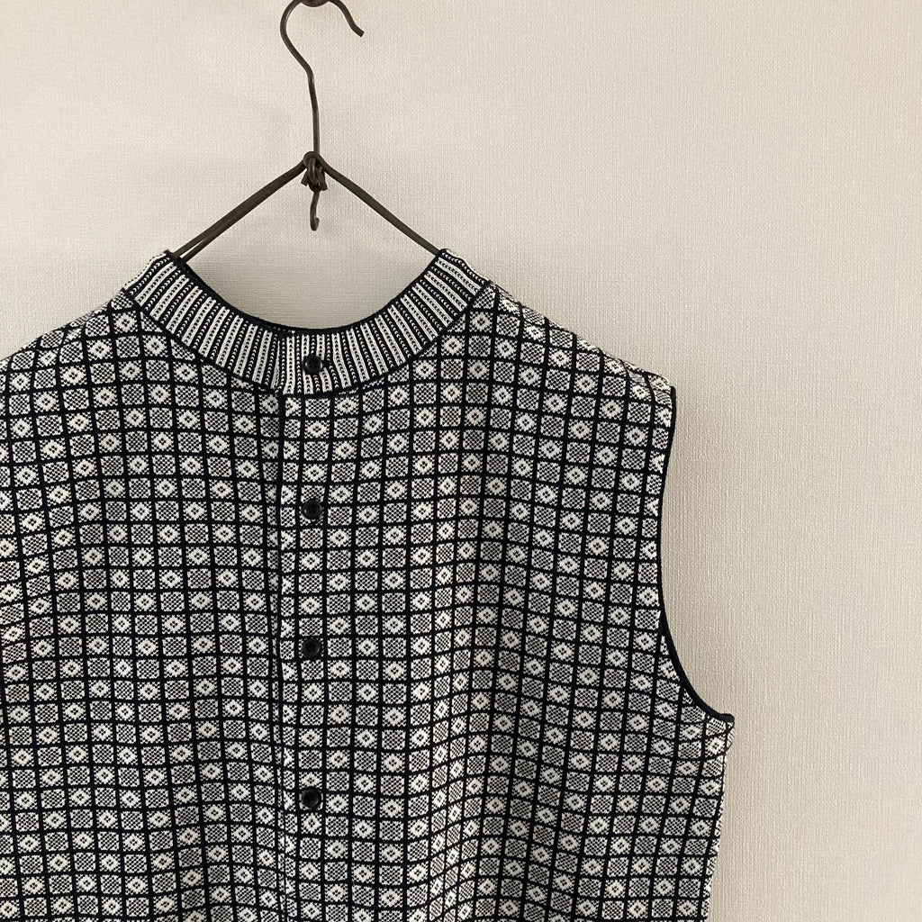cleaveland <br>  “Small town” <br> Re/vest Black