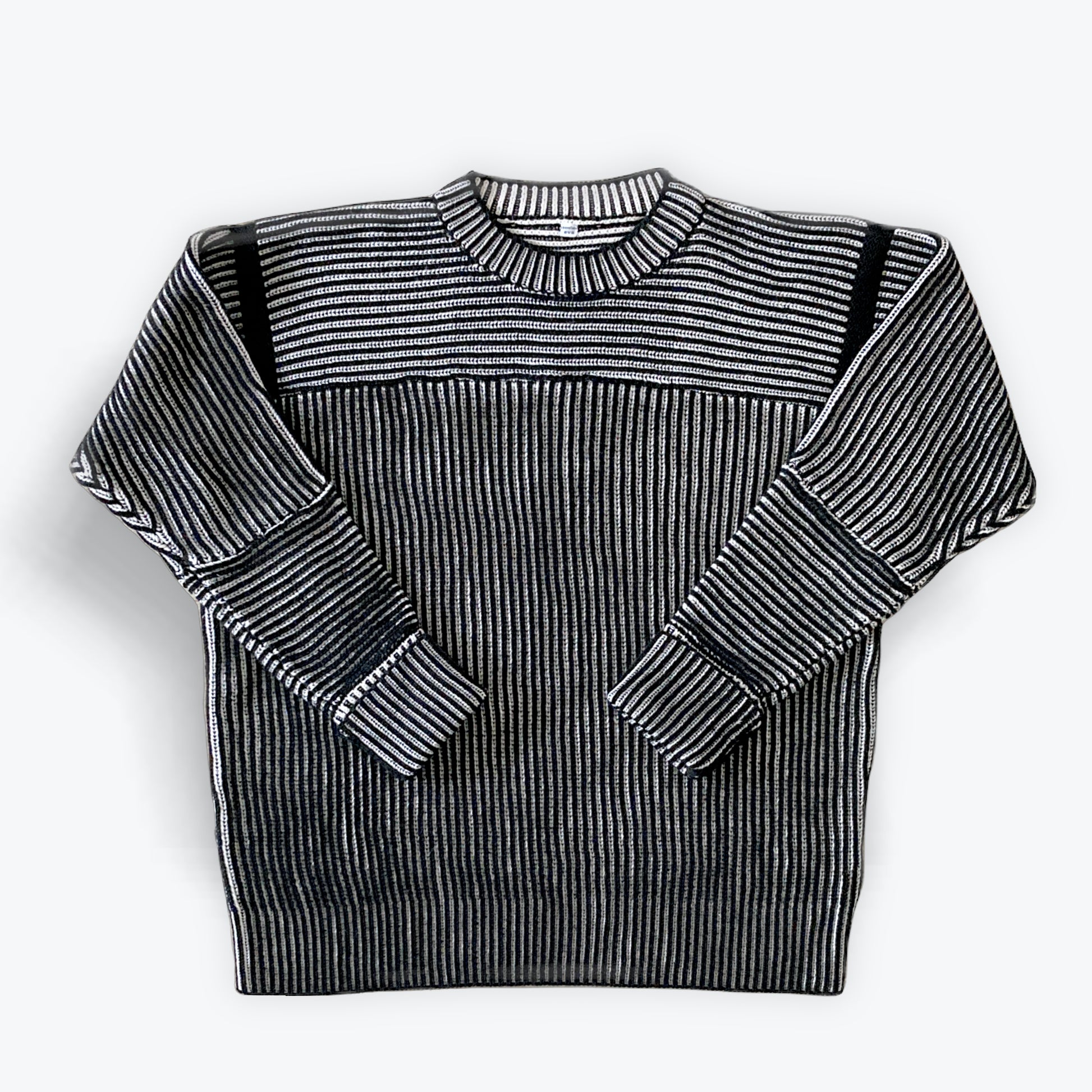 cleaveland NW C/pullover long sleeve  “Back side”