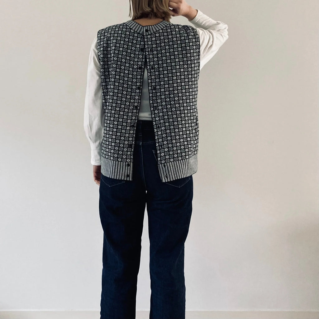 cleaveland <br>  “Small town” <br> Re/vest Black