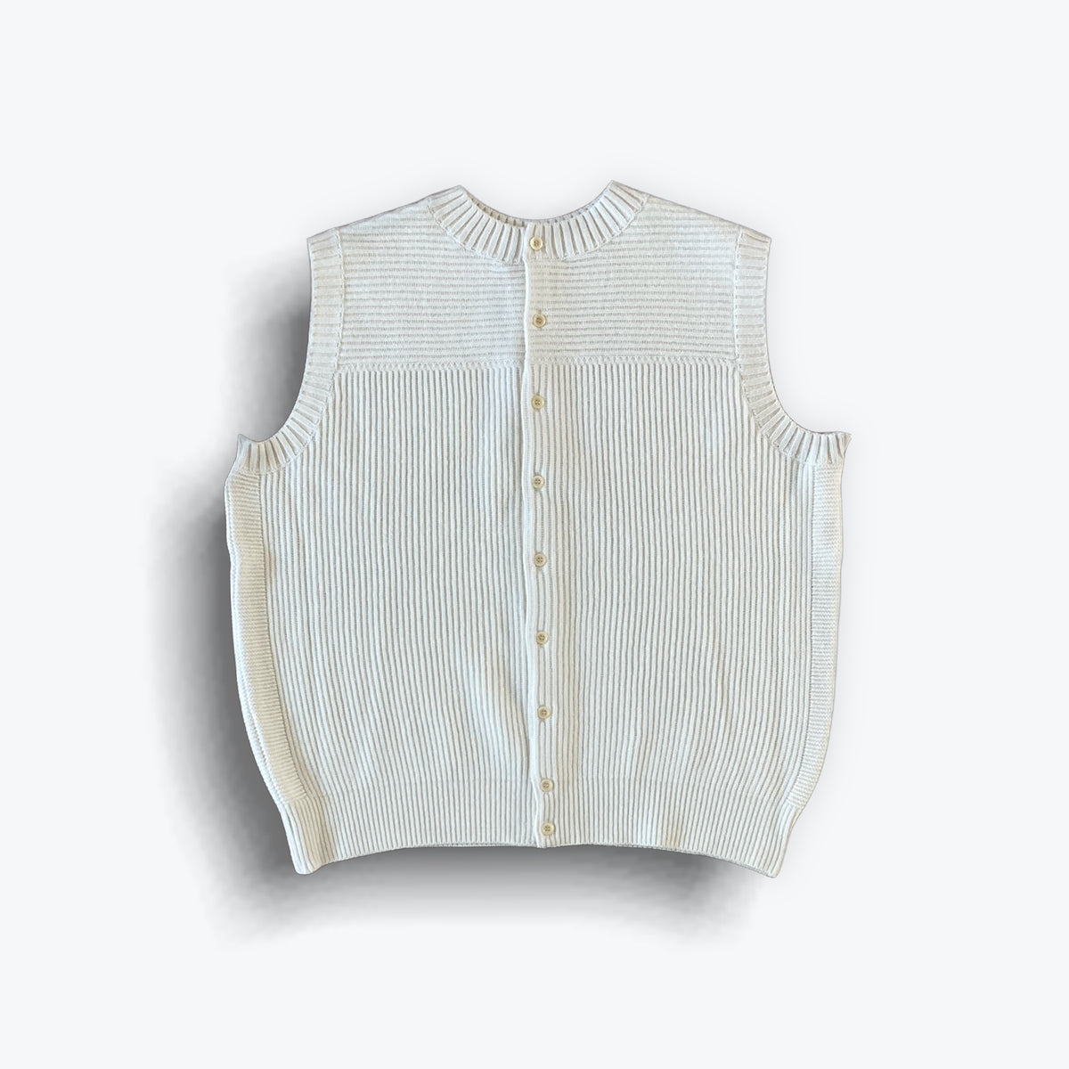 cleaveland <br>  "The new world" <br> Re/vest Off white
