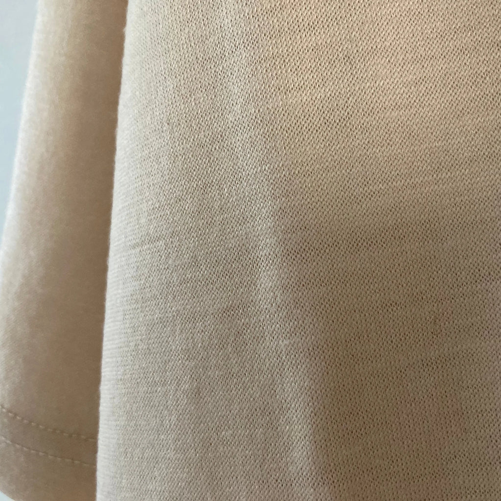 cleaveland   <br>   ”Out of everywhere”   <br> V/pullover Short sleeve  wool jersey Mocha beige