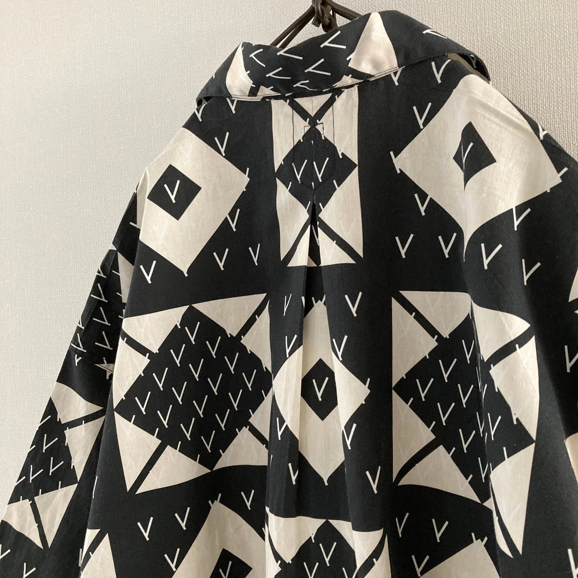 cleaveland×BELLA MOLNAR <br> : to order  <br> “Aunt's blouse “  13 roses
