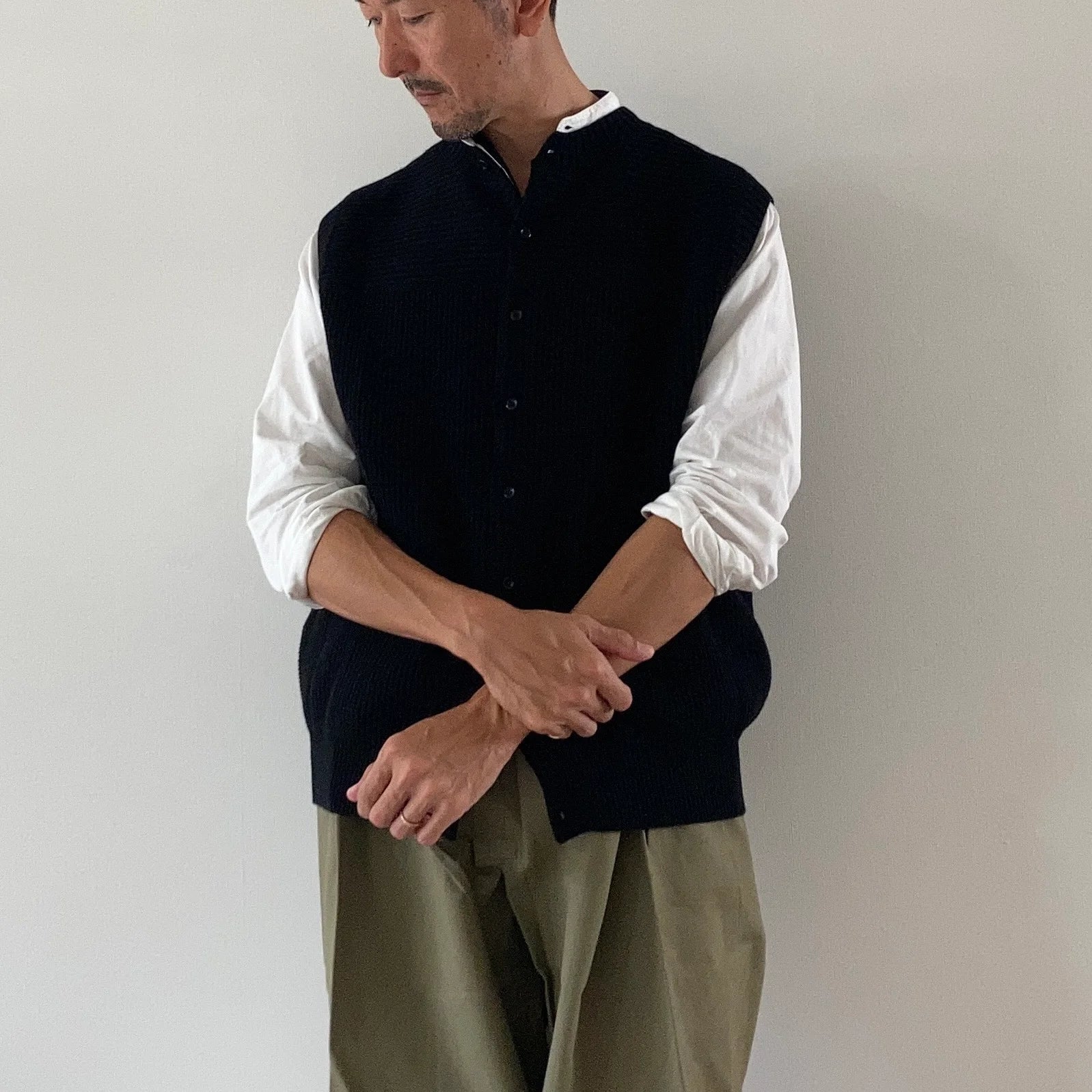 cleaveland <br> "The new world" <br> Re/vest Black