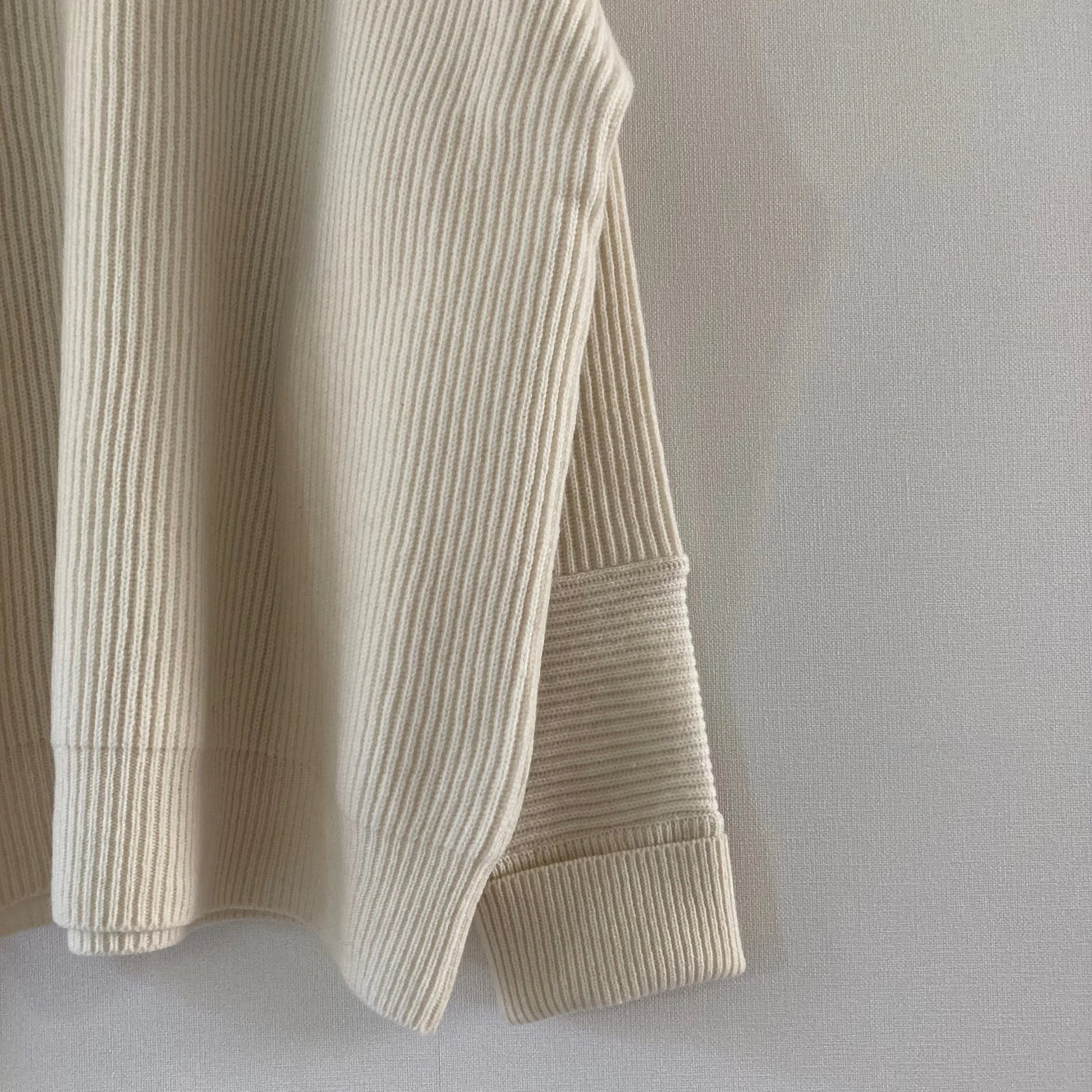 cleaveland <br> "The new world" <br> H/pullover long sleeve Off white