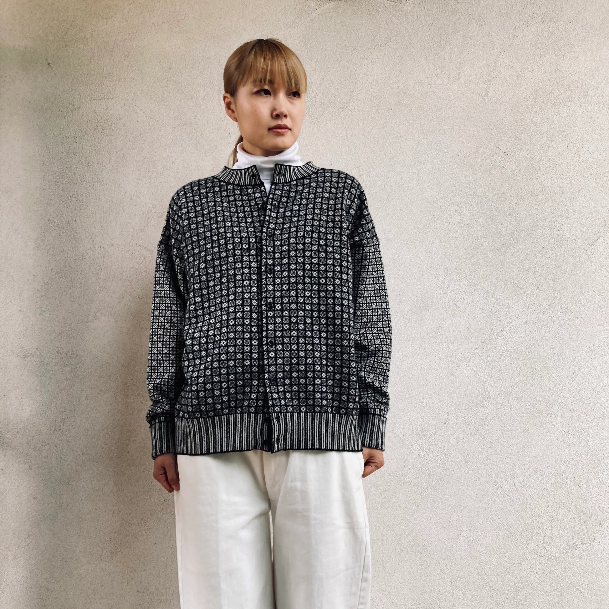 cleaveland <br> “Small town” <br> Re/cardigan Black mw