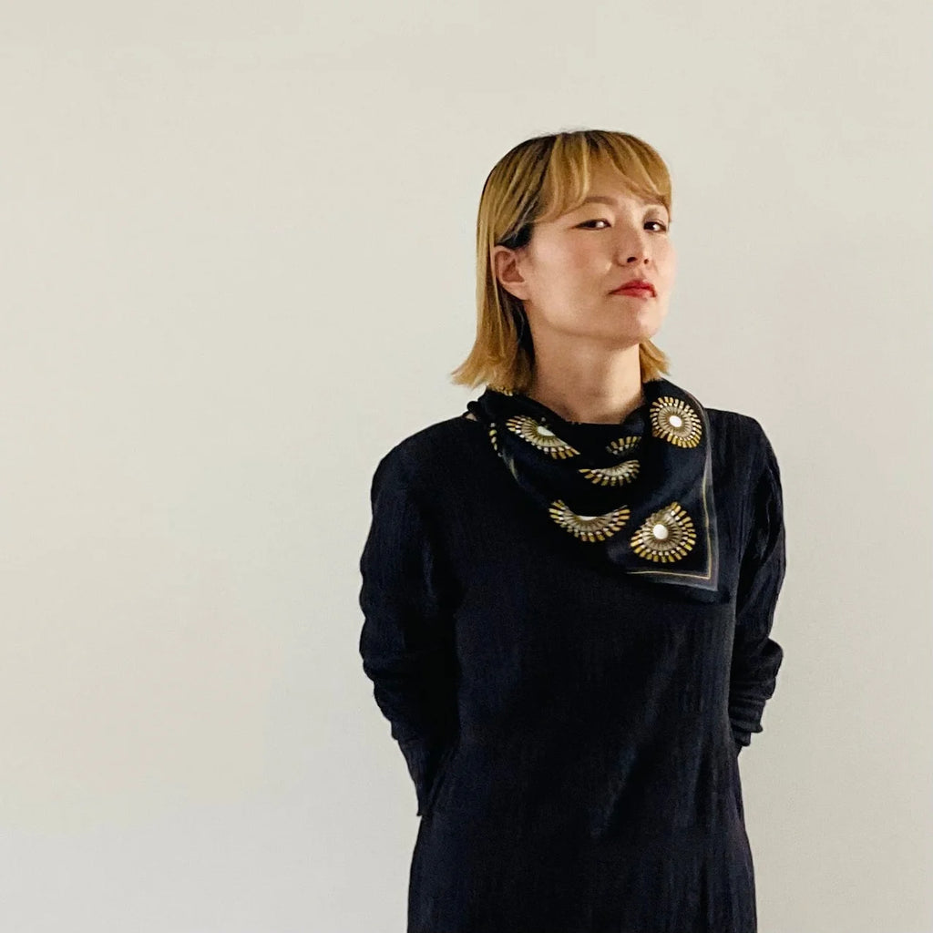 cleaveland×BELLA MOLNAR  <br> “Tsugomori ~晦~” scarf