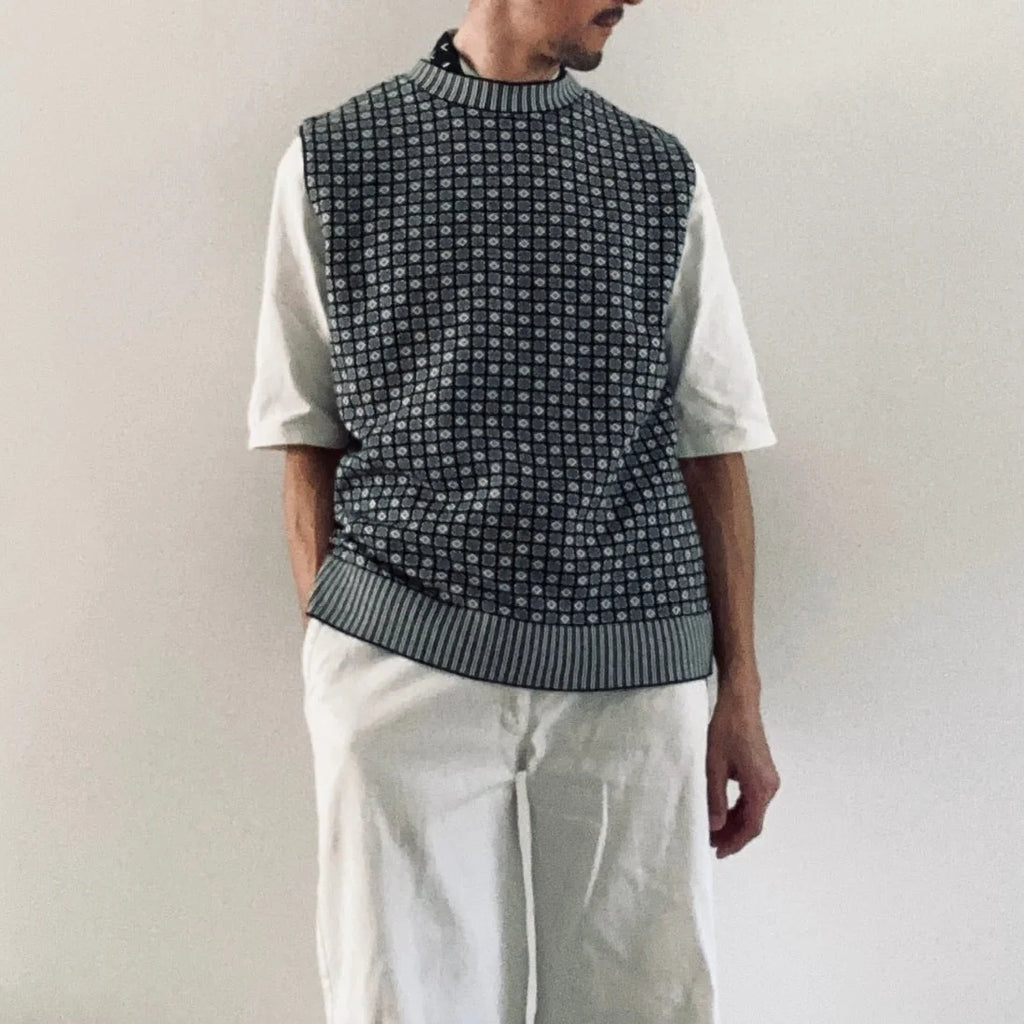 cleaveland <br>  “Small town” <br> Re/vest Black
