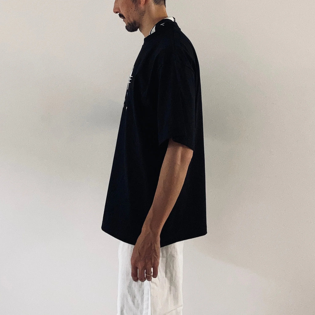 cleaveland   <br>   ”wasn’t saying”   <br> C/pullover Short sleeve Black