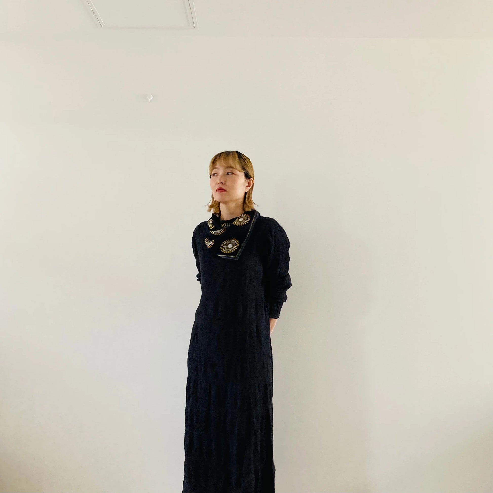 cleaveland×BELLA MOLNAR  <br> “Tsugomori ~晦~” scarf