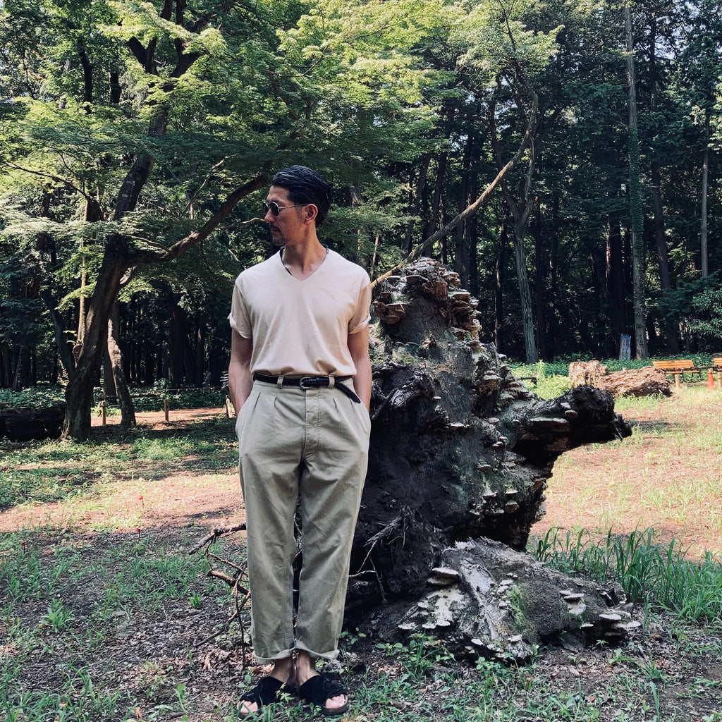 cleaveland    <br>  ”Out of everywhere”   <br> V/pullover Short sleeve  wool jersey Light beige
