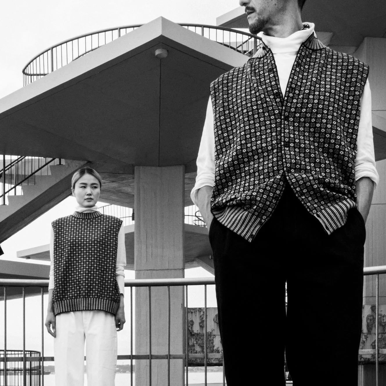 cleaveland <br> “Small town” <br> Re/vest Black mw